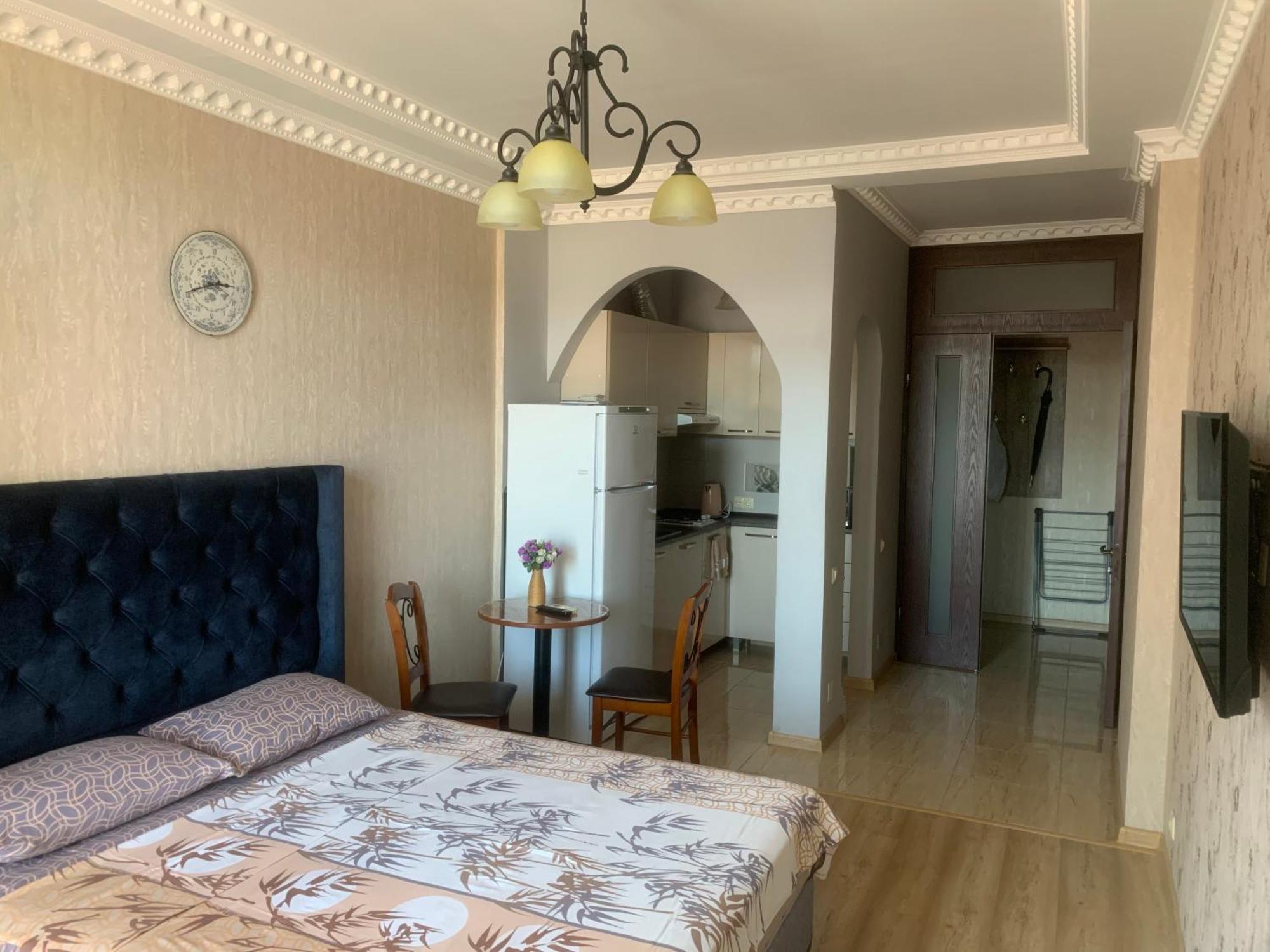 Berapartment With Mountain View Batumi Exterior foto